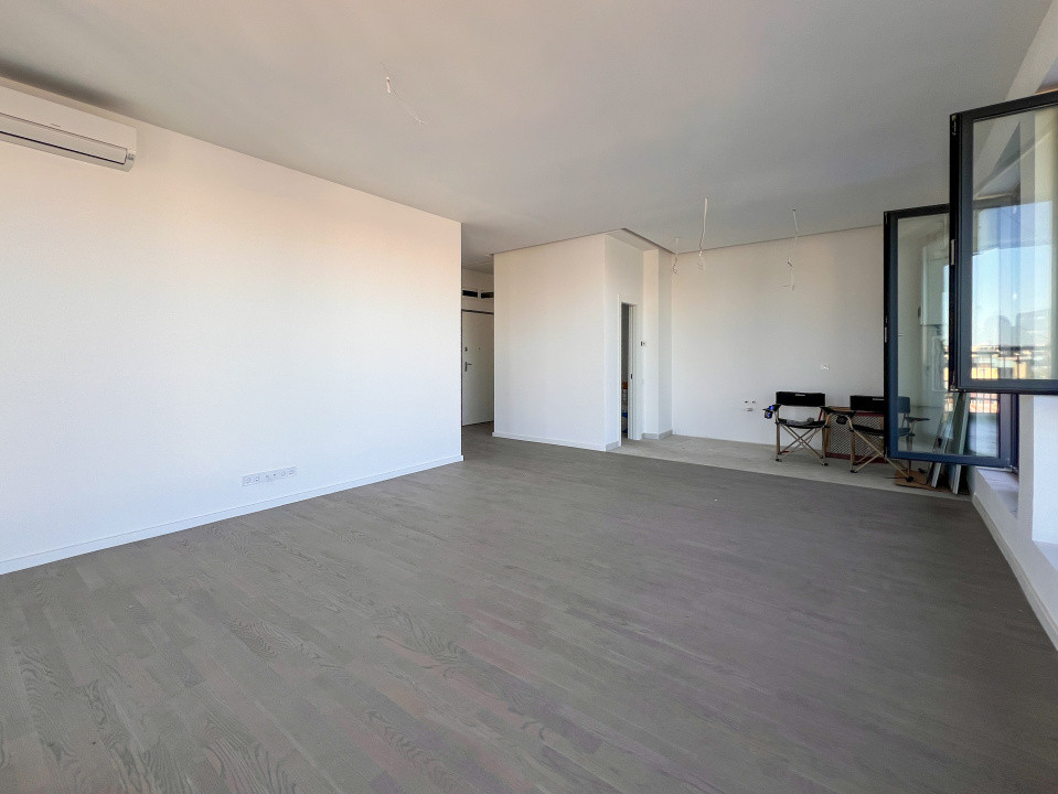 Penthouse cu 2 camere si terasa panoramica de 63 mp.