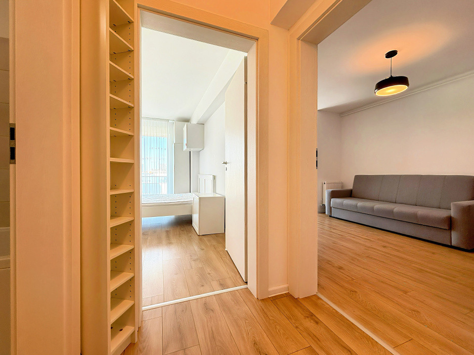 Apartament cu 2 camere gata de mutat. Centrala proprie. Loc de parcare. Pallady