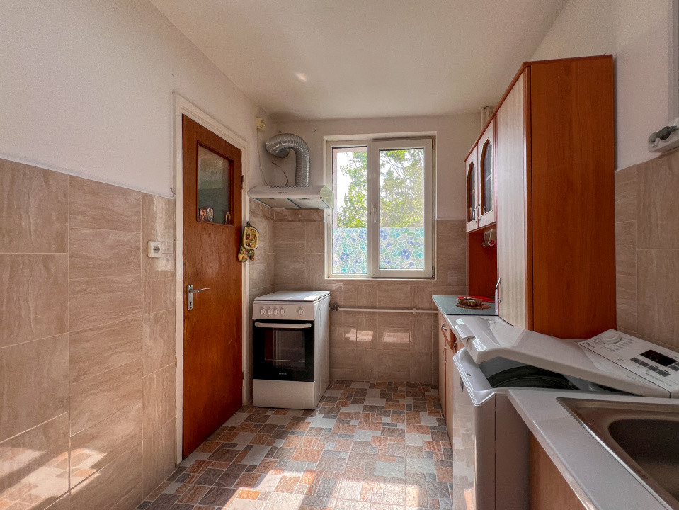 Apartament 2 Camere de inchiriat - 3 minute de metrou 1 Decembrie