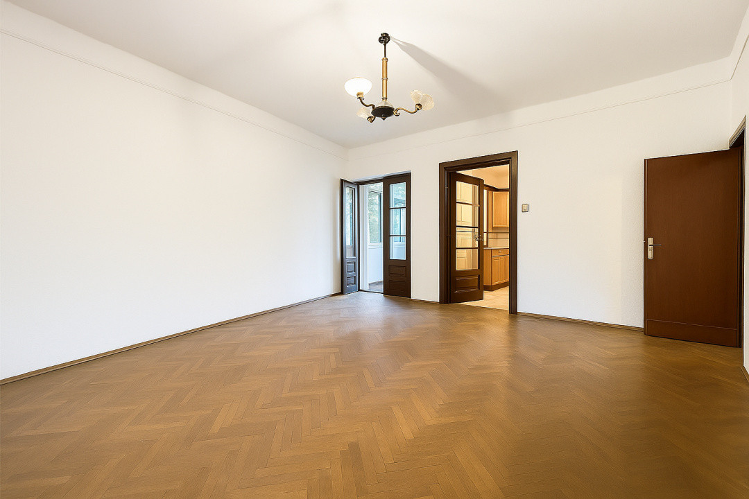 Refugiu interbelic cu 3 camere - 90 mp utili - Curte interioară 