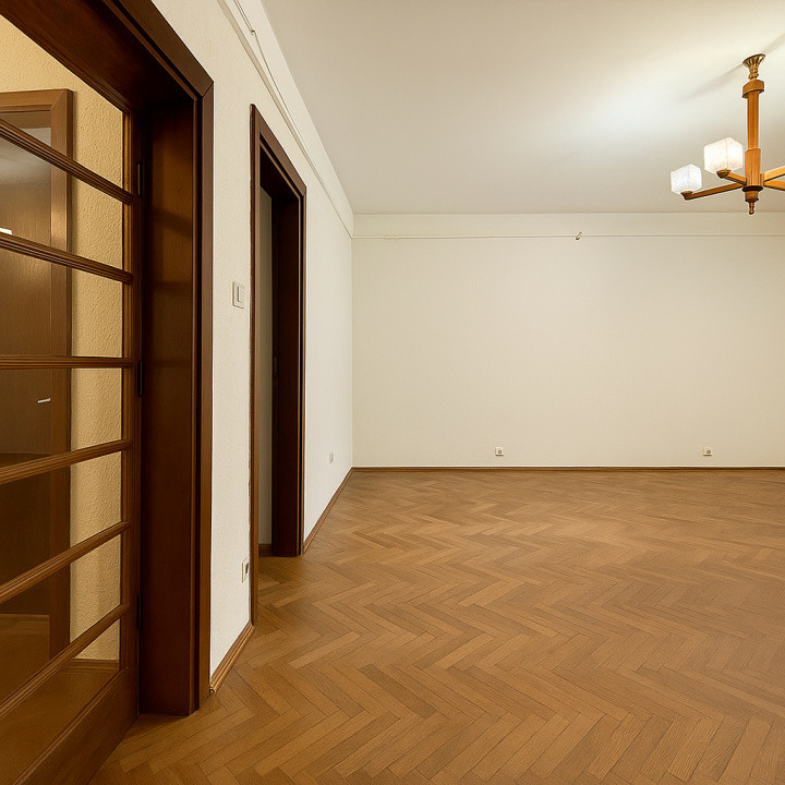 Refugiu interbelic cu 3 camere - 90 mp utili - Curte interioară 