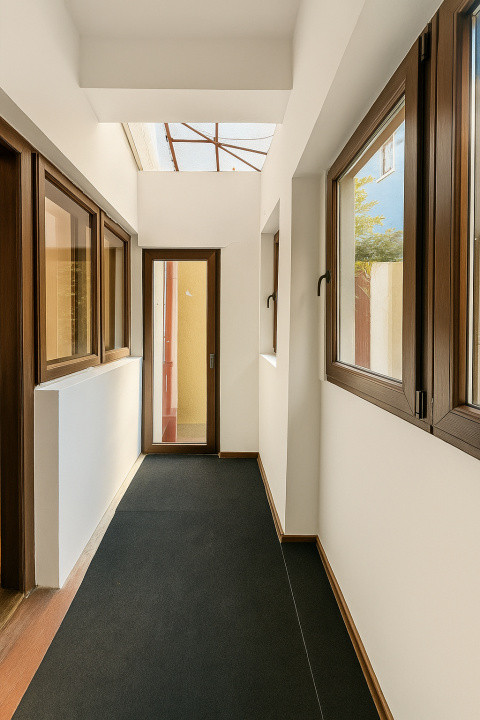 Refugiu interbelic cu 3 camere - 90 mp utili - Curte interioară 