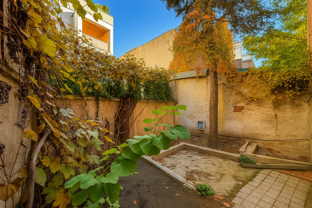 Refugiu interbelic cu 3 camere - 90 mp utili - Curte interioară 