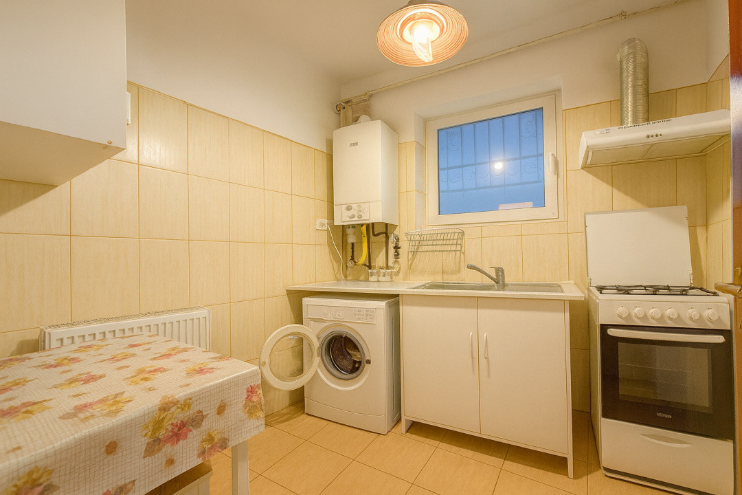 Închiriere 2 camere – Central, Mihaileanu, 56 mp, cu centrală proprie.