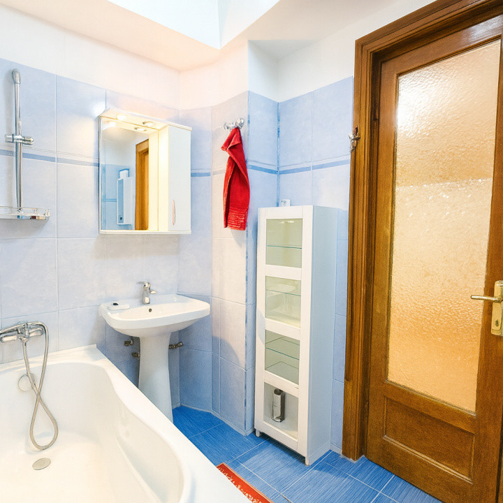 Închiriere 2 camere – Central, Mihaileanu, 56 mp, cu centrală proprie.