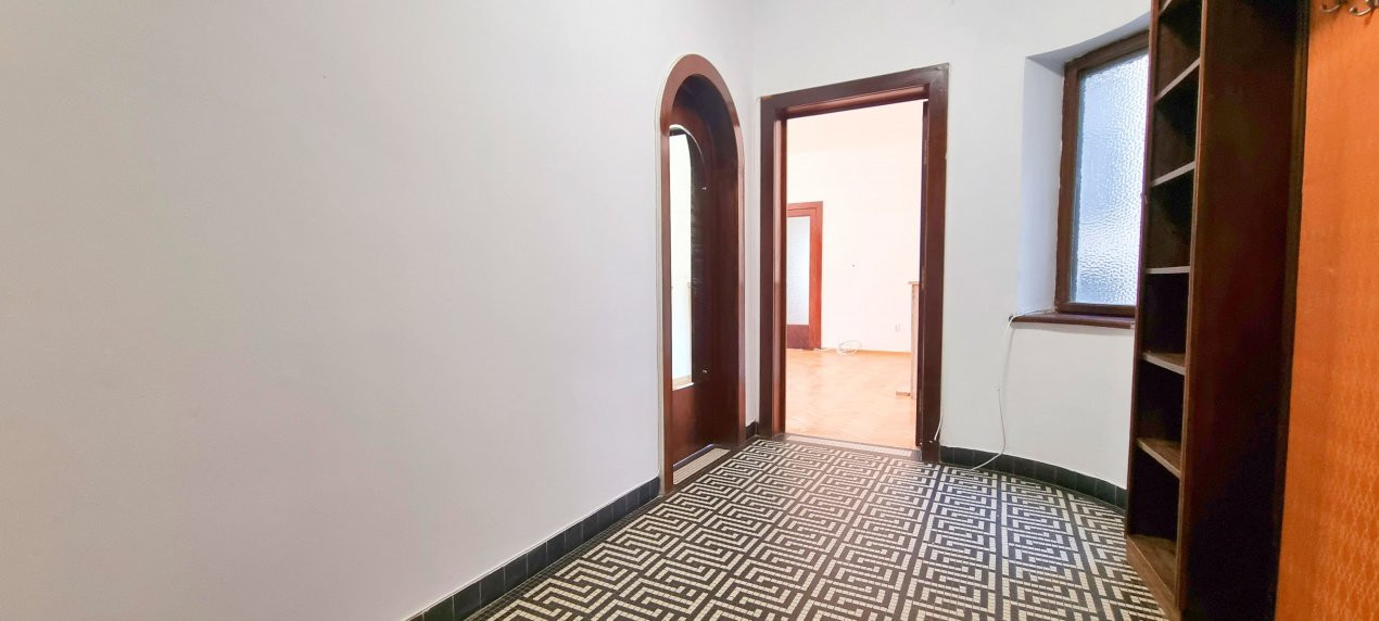 APARTAMENT CU 4 CAMERE 132 MP PIATA ROMANA, LAHOVARI, DIONISIE LUPU