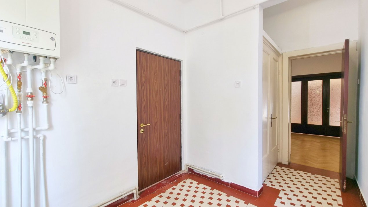 APARTAMENT CU 4 CAMERE 132 MP PIATA ROMANA, LAHOVARI, DIONISIE LUPU