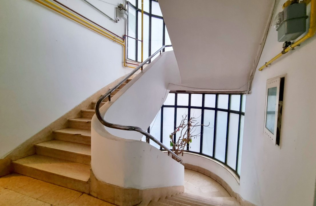 APARTAMENT CU 4 CAMERE 132 MP PIATA ROMANA, LAHOVARI, DIONISIE LUPU