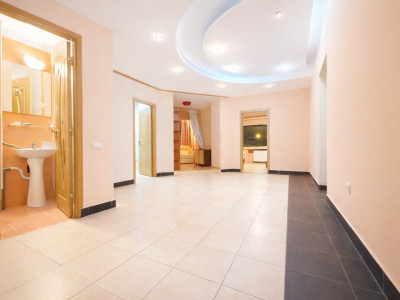 Apartament 3 Camere Unirii - bloc reconsolidat