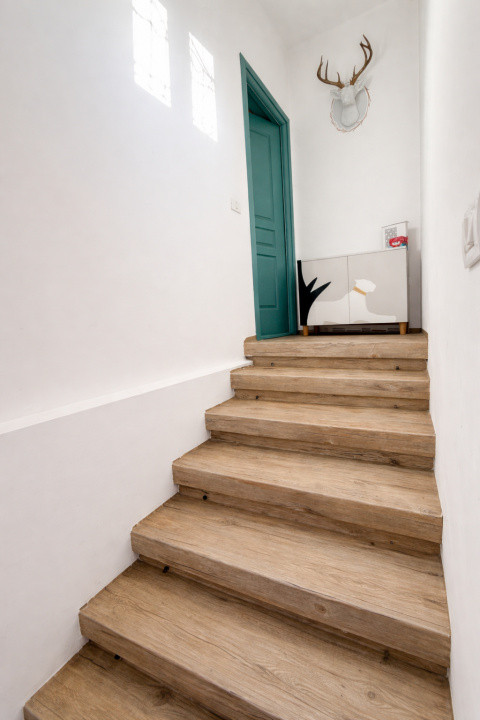 Un apartament cu personalitate, într-o vilă cu farmec – gata de mutat.