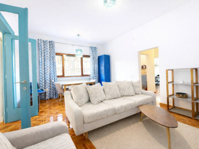 Un apartament cu personalitate, într-o vilă cu farmec – gata de mutat.