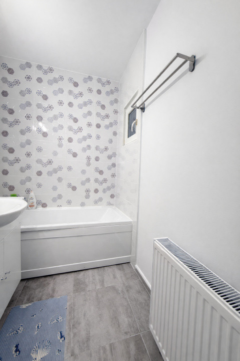 Rar pe piață: 3 camere complet renovat, totul NOU, etaj 1!