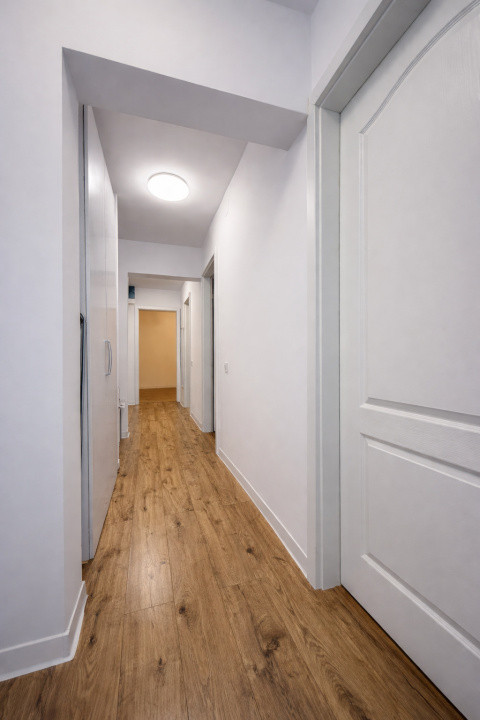 Rar pe piață: 3 camere complet renovat, totul NOU, etaj 1!