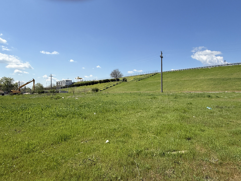 Oportunitate investitie - 2500 mp teren intravilan - Cornetu