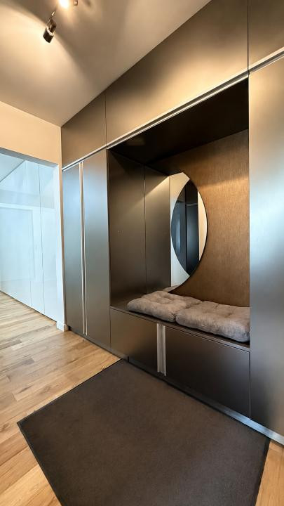 Apartament 3 Camere Premium, Renovat Integral + Centrală Proprie.