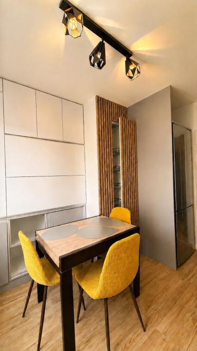 Apartament 3 Camere Premium, Renovat Integral + Centrală Proprie.