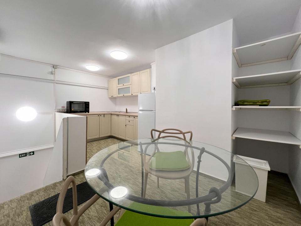 Spatiu de inchiriat pretabil pentru diverse activitati.