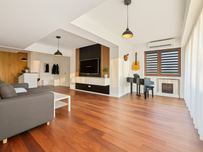 Penthouse de poveste! 297 mp de rafinament, lumina si panorama.